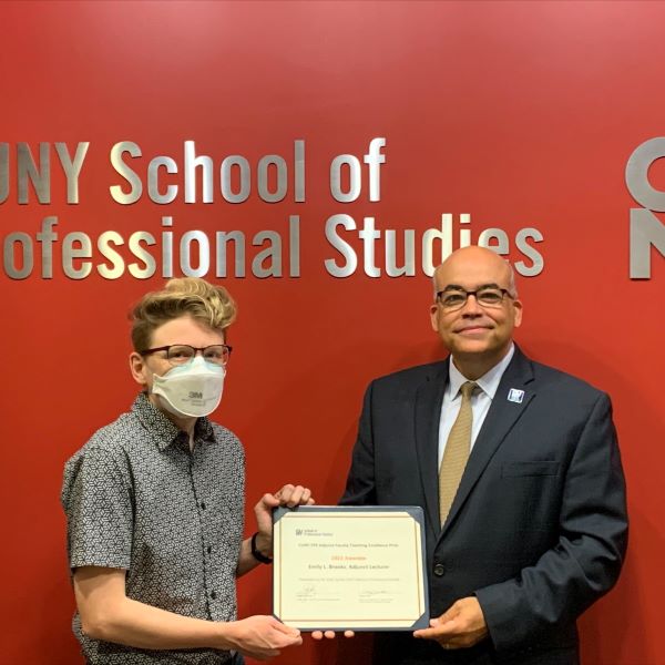 CUNY SPS Interim Dean Silva-Puras Presenting Faculty Prize to Emily Brooks