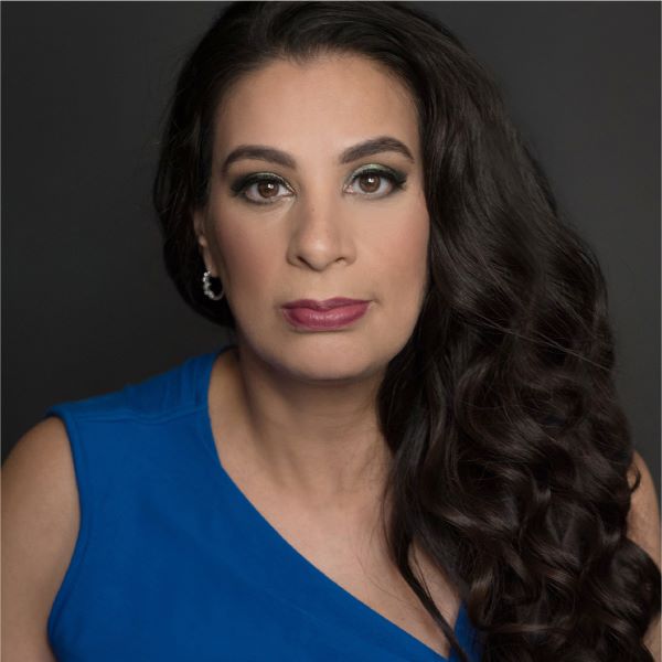 Photo of comedian and disability advocate Maysoon Zayid