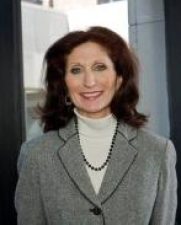 Headshot of Dr. Lisa R. Braverman