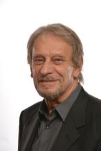 Headshot of Chris Vine
