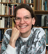 CUNY SPS graduate student speaker Frieda Erler